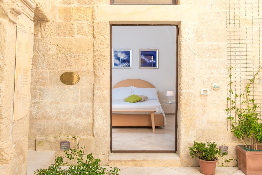 Suite Palace Castromediano Lecce Eksteriør billede