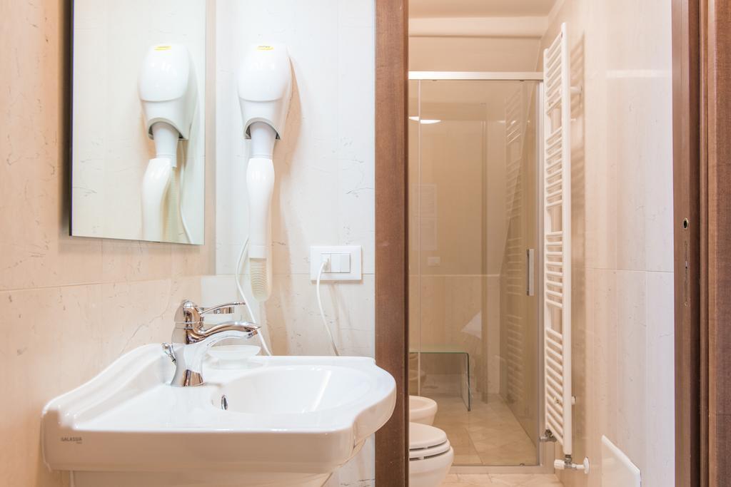 Suite Palace Castromediano Lecce Eksteriør billede